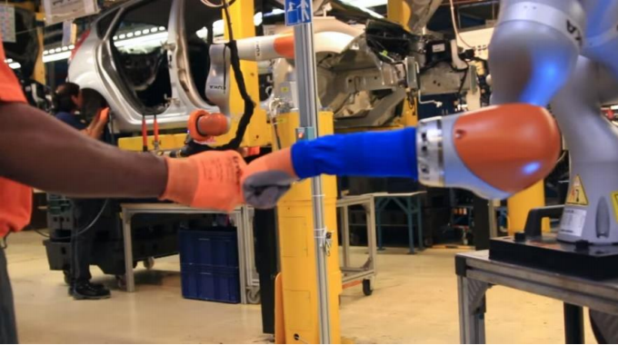 1639030919605615.png AVIX10.png